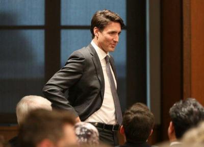 نخست وزیر کانادا دو وزیر سابق کابینه را از حزب حاکم اخراج کرد