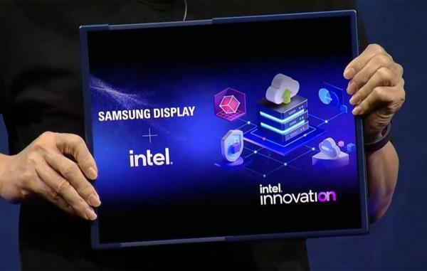 سامسونگ نمایشگر 17 اینچی اسلایدی برای کامپیوترهای شخصی را به نمایش گذاشت